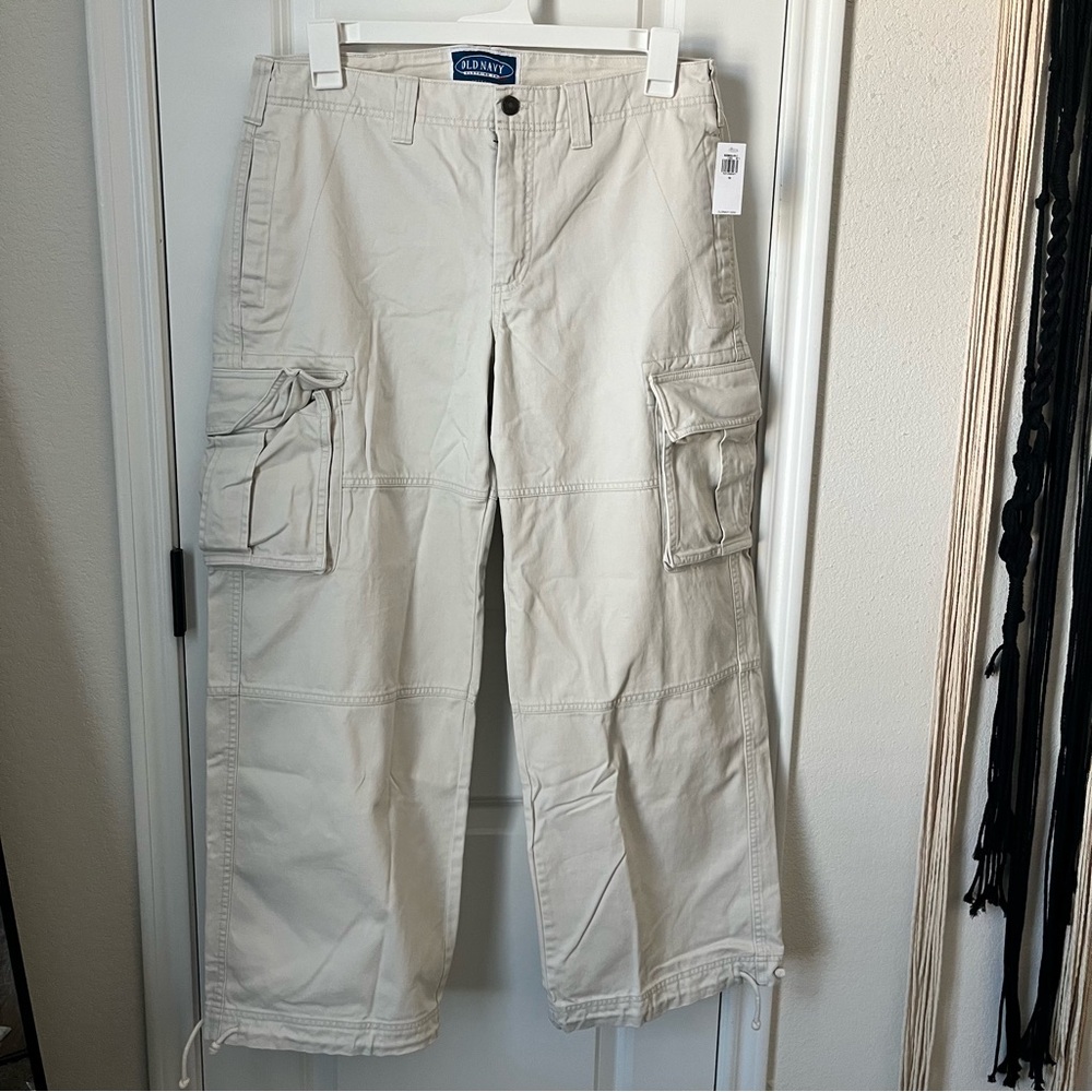NWT Old Navy Women's “Silver Grey” Cargo Pants - 10